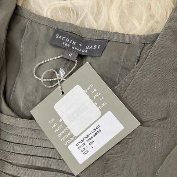 SACHIN + BABI Scoop Neck Knee-Length Dress - Picture 6 of 9